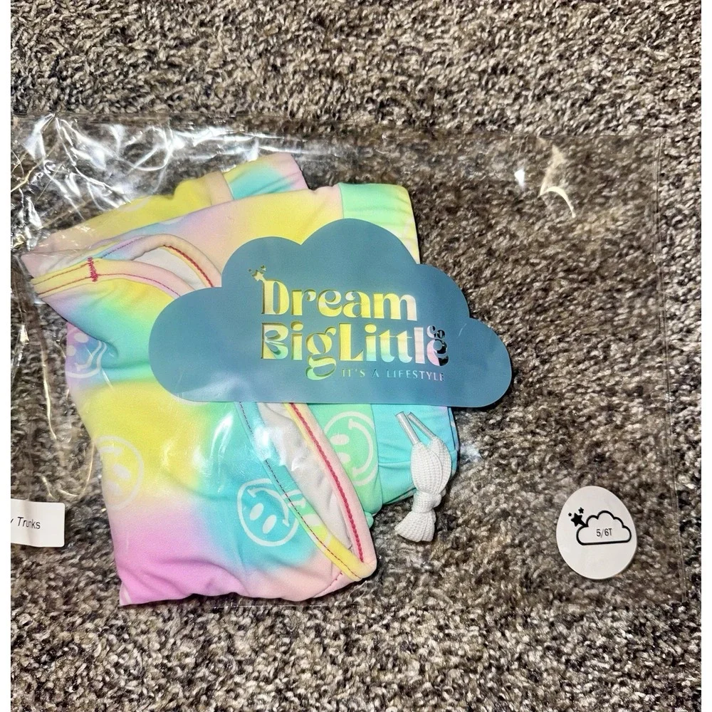 Dream big little Co Euro Swim Trunk NEW 5/6T Tie Dye Smiley